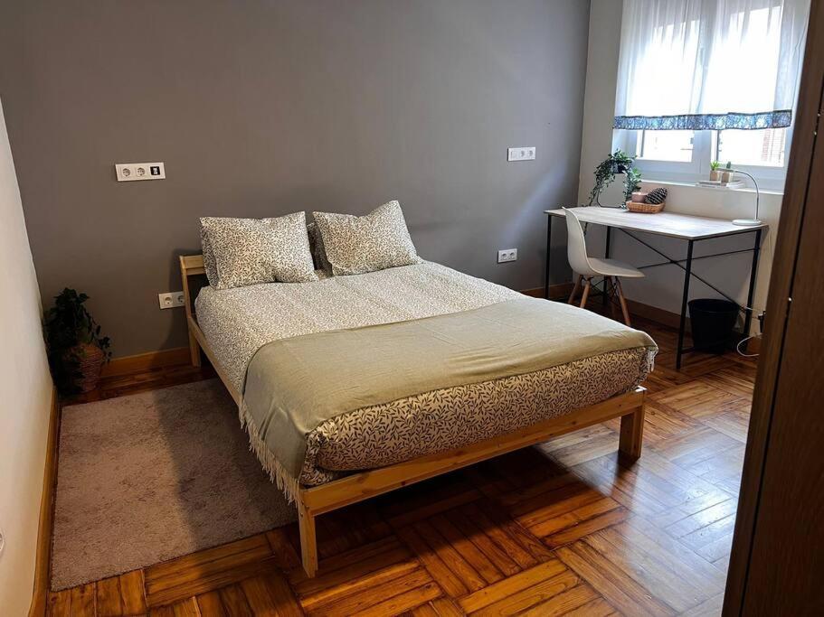 Appartamento Amplio Piso A 400M De La Playa Gijón Esterno foto